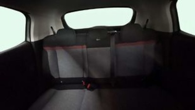 Citroen C3 PureTech 82 C-Series 61 kW (83 CV) Citroen C3 PureTech 82 C-Series 61 kW (83 CV)