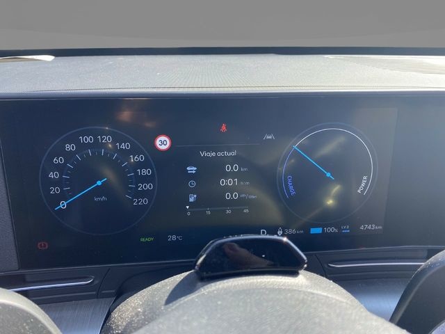 Hyundai Kona BEV 48kWh Blackline 115 kW (156 CV) Vehículo usado en Las Palmas - 7 Hyundai Kona BEV 48kWh Blackline 115 kW (156 CV) Vehículo usado en Las Palmas - 7