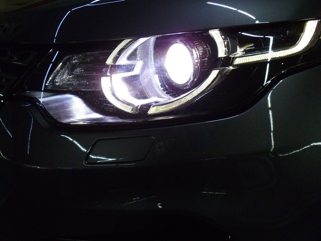 Land RoverDiscovery Sport 2.0L TD4 HSE 4x4 110 kW (150 CV) Vehículo usado en Barcelona - 23 Land RoverDiscovery Sport 2.0L TD4 HSE 4x4 110 kW (150 CV) Vehículo usado en Barcelona - 23