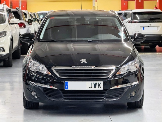 Peugeot308 SW PureTech 130 S&S Style 96 kW (130 CV) Vehículo usado en Barcelona - 2 Peugeot308 SW PureTech 130 S&S Style 96 kW (130 CV) Vehículo usado en Barcelona - 2