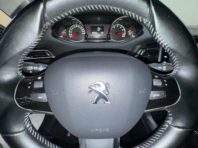 Peugeot308 SW PureTech 130 S&S Style 96 kW (130 CV) Vehículo usado en Barcelona - 17