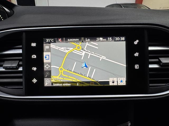 Peugeot308 SW PureTech 130 S&S Style 96 kW (130 CV) Vehículo usado en Barcelona - 22