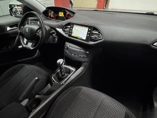 Peugeot 308 SW PureTech 130 S&S Style 96 kW (130 CV) Peugeot 308 SW PureTech 130 S&S Style 96 kW (130 CV)