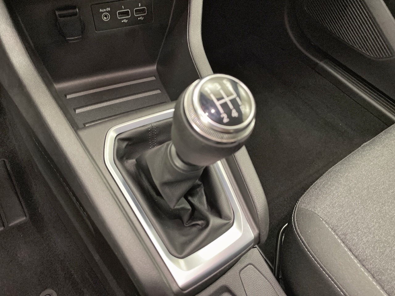 Renault Clio Intens TCe 74 kW (100 CV) - 10 Renault Clio Intens TCe 74 kW (100 CV) - 10