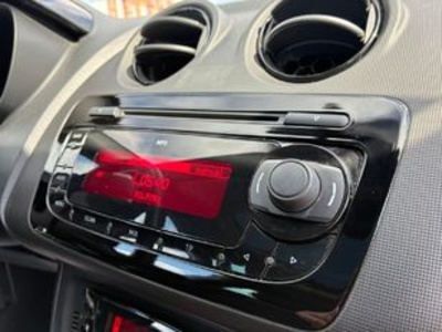 SEAT Ibiza SC 1.4 TSI Cupra Bocanegra DSG 132 kW (180 CV) SEAT Ibiza SC 1.4 TSI Cupra Bocanegra DSG 132 kW (180 CV)