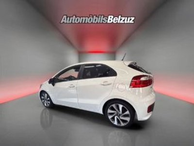 Kia Rio 1.2 CVVT Drive 62 kW (84 CV) Kia Rio 1.2 CVVT Drive 62 kW (84 CV)