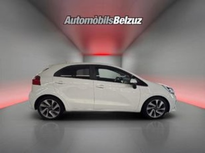 Kia Rio 1.2 CVVT Drive 62 kW (84 CV) Kia Rio 1.2 CVVT Drive 62 kW (84 CV)