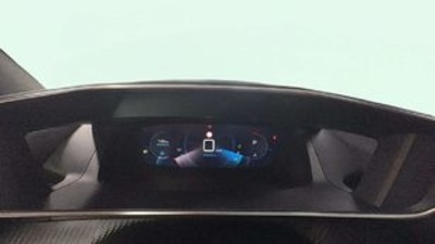 Peugeot 2008 PureTech 130 S&S Allure Pack EAT8 96 kW (130 CV) Peugeot 2008 PureTech 130 S&S Allure Pack EAT8 96 kW (130 CV)