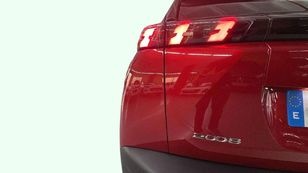 Peugeot 2008 PureTech 130 S&S Allure Pack EAT8 96 kW (130 CV)