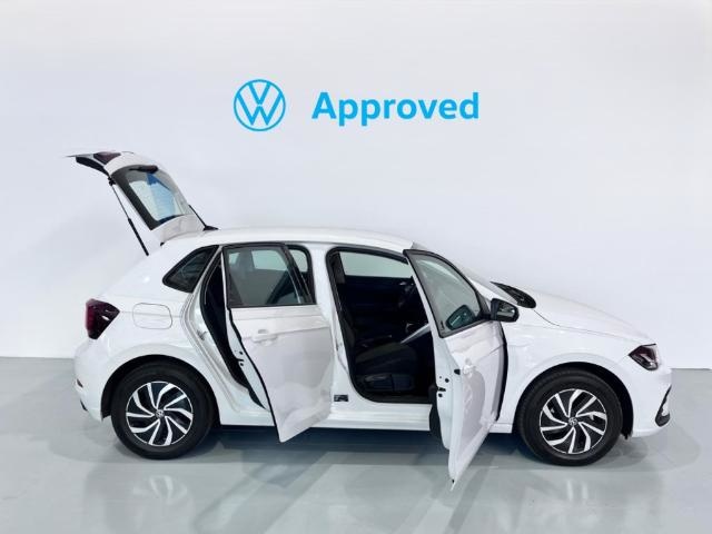 VolkswagenPolo Life 1.0 TSI 70 kW (95 CV)14
