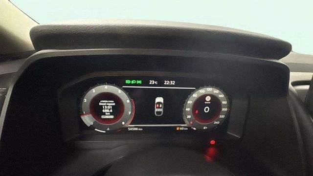 NissanQashqai DIG-T 140 mHEV Acenta 4x2 103 kW (140 CV) Vehículo usado en Barcelona - 11 NissanQashqai DIG-T 140 mHEV Acenta 4x2 103 kW (140 CV) Vehículo usado en Barcelona - 11