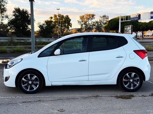 Hyundaiix20 1.6 MPI BlueDrive Tecno 93 kW (126 CV) Vehículo usado en Barcelona - 9 Hyundaiix20 1.6 MPI BlueDrive Tecno 93 kW (126 CV) Vehículo usado en Barcelona - 9