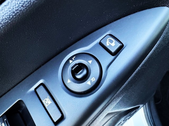 Hyundaiix20 1.6 MPI BlueDrive Tecno 93 kW (126 CV) Vehículo usado en Barcelona - 11 Hyundaiix20 1.6 MPI BlueDrive Tecno 93 kW (126 CV) Vehículo usado en Barcelona - 11