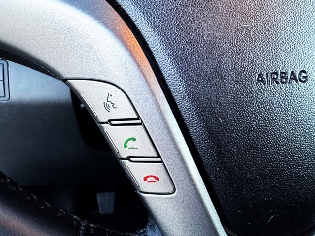 Hyundaiix20 1.6 MPI BlueDrive Tecno 93 kW (126 CV) Vehículo usado en Barcelona - 15 Hyundaiix20 1.6 MPI BlueDrive Tecno 93 kW (126 CV) Vehículo usado en Barcelona - 15