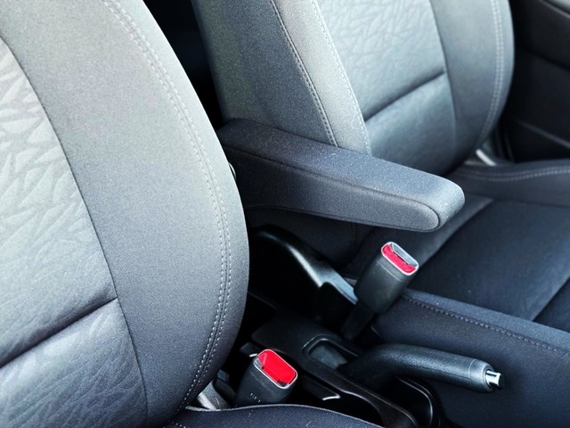 Hyundaiix20 1.6 MPI BlueDrive Tecno 93 kW (126 CV) Vehículo usado en Barcelona - 25 Hyundaiix20 1.6 MPI BlueDrive Tecno 93 kW (126 CV) Vehículo usado en Barcelona - 25