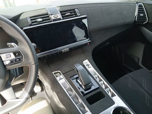 DS DS 7 E-Tense 225 Performance Line 165 kW (225 CV) Vehículo usado en Las Palmas - 11