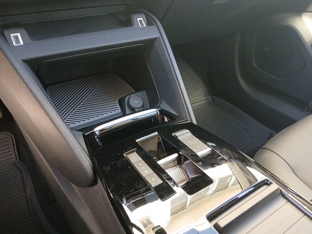 Citroen ë-C4 eléctrico Plus 54kWh 115 kW (156 CV) Vehículo usado en Las Palmas - 8