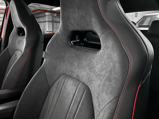 Volkswagen ID.5 GTX Tracción 4 220 kW (299 CV) KM0 en Las Palmas - 9