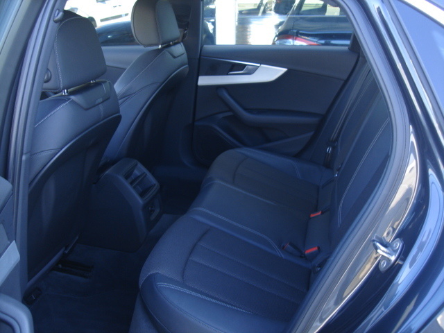 AudiA4 design edition 2.0 TDI 110 kW (150 CV) Vehículo usado en Barcelona - 11 AudiA4 design edition 2.0 TDI 110 kW (150 CV) Vehículo usado en Barcelona - 11