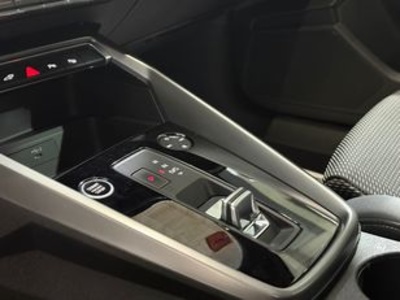 Audi A3 Sportback TFSIe Advanced 40 TFSI e 150 kW (204 CV) S tronic Audi A3 Sportback TFSIe Advanced 40 TFSI e 150 kW (204 CV) S tronic