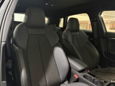 Audi A3 Sportback TFSIe Advanced 40 TFSI e 150 kW (204 CV) S tronic Audi A3 Sportback TFSIe Advanced 40 TFSI e 150 kW (204 CV) S tronic