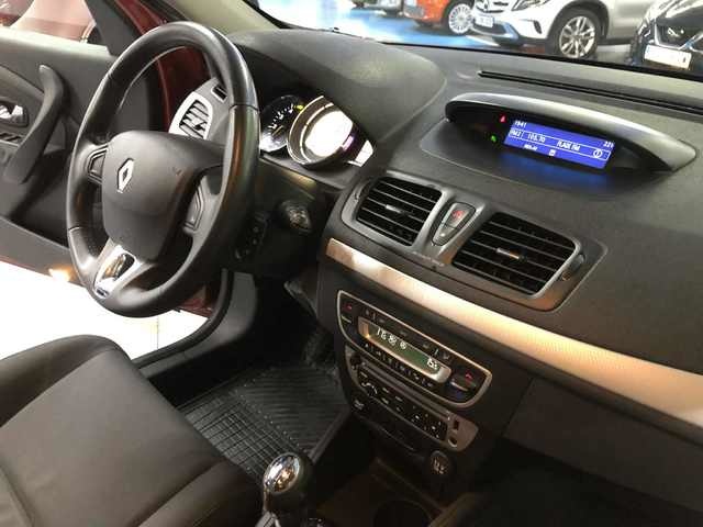 RenaultMegane Sport Tourer Dynamique dCi 81 kW (110 CV) Vehículo usado en Barcelona - 13