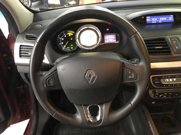 RenaultMegane Sport Tourer Dynamique dCi 81 kW (110 CV) Vehículo usado en Barcelona - 14 RenaultMegane Sport Tourer Dynamique dCi 81 kW (110 CV) Vehículo usado en Barcelona - 14