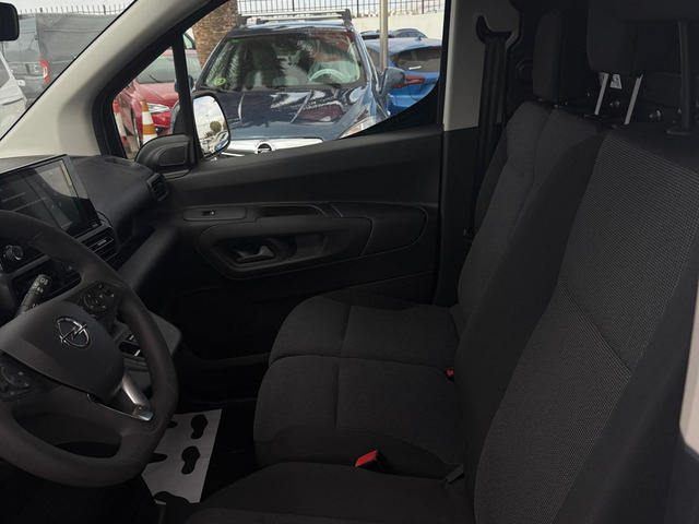 Opel Combo-e Life BEV 50kWh Edition XL 100 kW (136 CV) KM0 en Las Palmas - 4