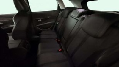 Peugeot 3008 PureTech 130 S&S Active 96 kW (130 CV) Peugeot 3008 PureTech 130 S&S Active 96 kW (130 CV)