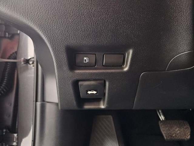 Lexus UX 300h Plus 146 kW (199 CV) Vehículo usado en Madrid - 33