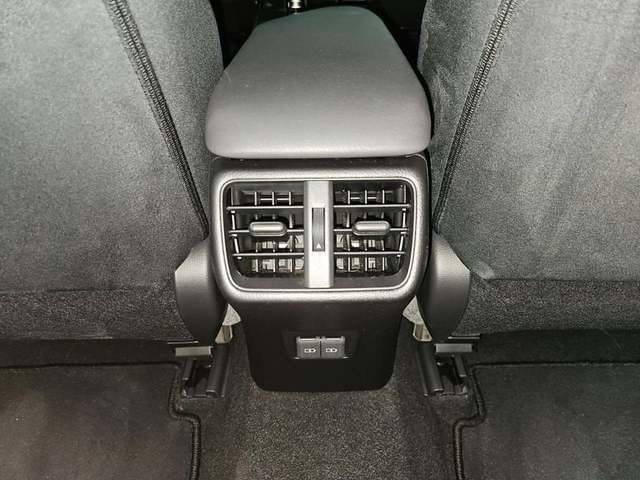 Lexus UX 300h Plus 146 kW (199 CV) Vehículo usado en Madrid - 34