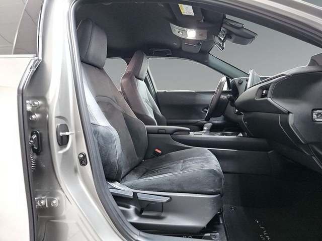 Lexus UX 300h Plus 146 kW (199 CV) Vehículo usado en Madrid - 7 Lexus UX 300h Plus 146 kW (199 CV) Vehículo usado en Madrid - 7