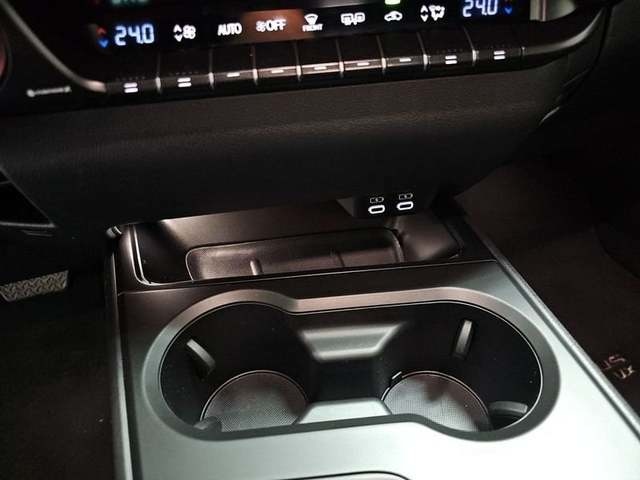 Lexus UX 300h Plus 146 kW (199 CV) Vehículo usado en Madrid - 24 Lexus UX 300h Plus 146 kW (199 CV) Vehículo usado en Madrid - 24