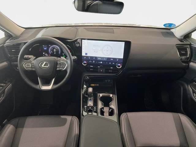 Lexus NX 450h+ Premium+ 4WD 225 kW (306 CV) Vehículo usado en Madrid - 11