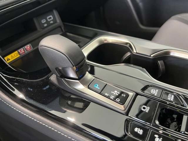 Lexus NX 450h+ Premium+ 4WD 225 kW (306 CV) Vehículo usado en Madrid - 27