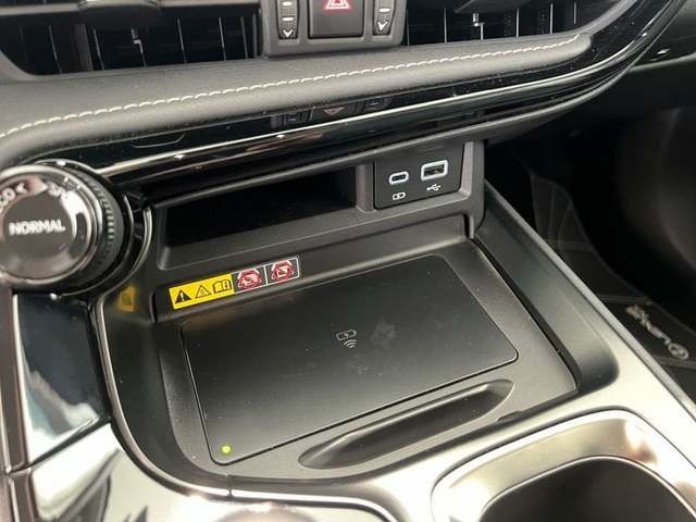 Lexus NX 450h+ Premium+ 4WD 225 kW (306 CV) Vehículo usado en Madrid - 31 Lexus NX 450h+ Premium+ 4WD 225 kW (306 CV) Vehículo usado en Madrid - 31