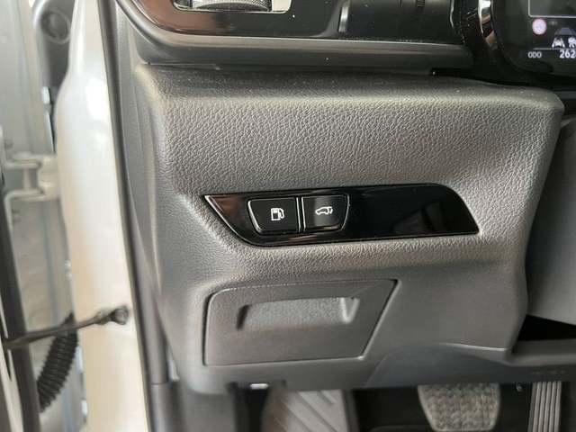 Lexus NX 450h+ Premium+ 4WD 225 kW (306 CV) Vehículo usado en Madrid - 34