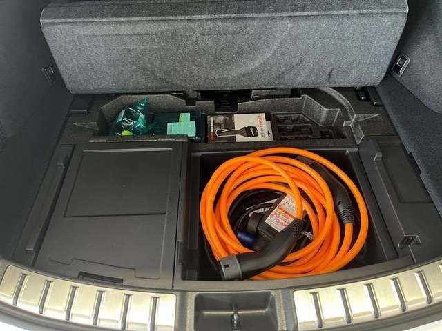 Lexus NX 450h+ Premium+ 4WD 225 kW (306 CV) Vehículo usado en Madrid - 42