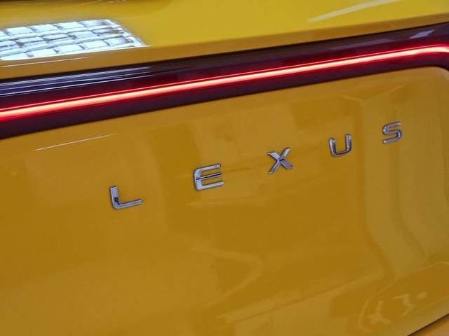 Lexus LBX 1.5 HEV Emotion+ 100 kW (136 CV) Vehículo usado en Madrid - 9