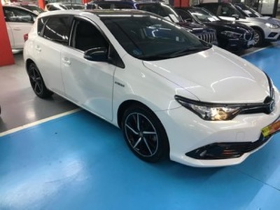 Toyota Auris 140H Hybrid Active 100 kW (136 CV) Toyota Auris 140H Hybrid Active 100 kW (136 CV)
