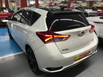 Toyota Auris 140H Hybrid Active 100 kW (136 CV) Toyota Auris 140H Hybrid Active 100 kW (136 CV)