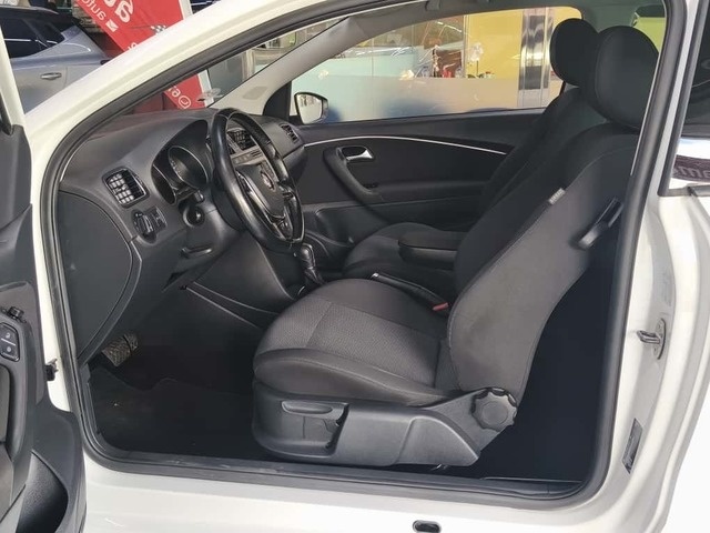 VolkswagenPolo Sport 1.2 TSI BMT 81 kW (110 CV) DSG KM0 en Barcelona - 9