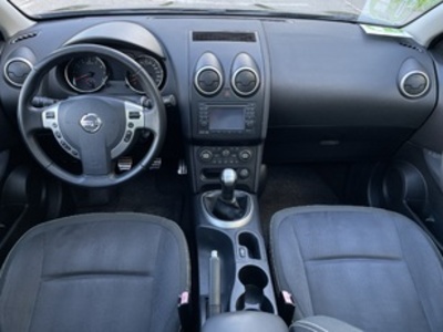 Nissan Qashqai 1.6 S&S Tekna Sport 4X2 86 kW (117 CV) Nissan Qashqai 1.6 S&S Tekna Sport 4X2 86 kW (117 CV)