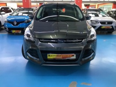 Ford Kuga 1.5 EcoBoost S&S Titanium 4x2 110 kW (150 CV) Ford Kuga 1.5 EcoBoost S&S Titanium 4x2 110 kW (150 CV)