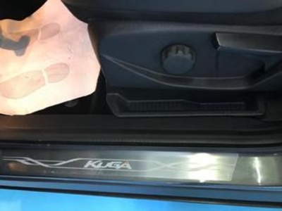 Ford Kuga 1.5 EcoBoost S&S Titanium 4x2 110 kW (150 CV) Ford Kuga 1.5 EcoBoost S&S Titanium 4x2 110 kW (150 CV)