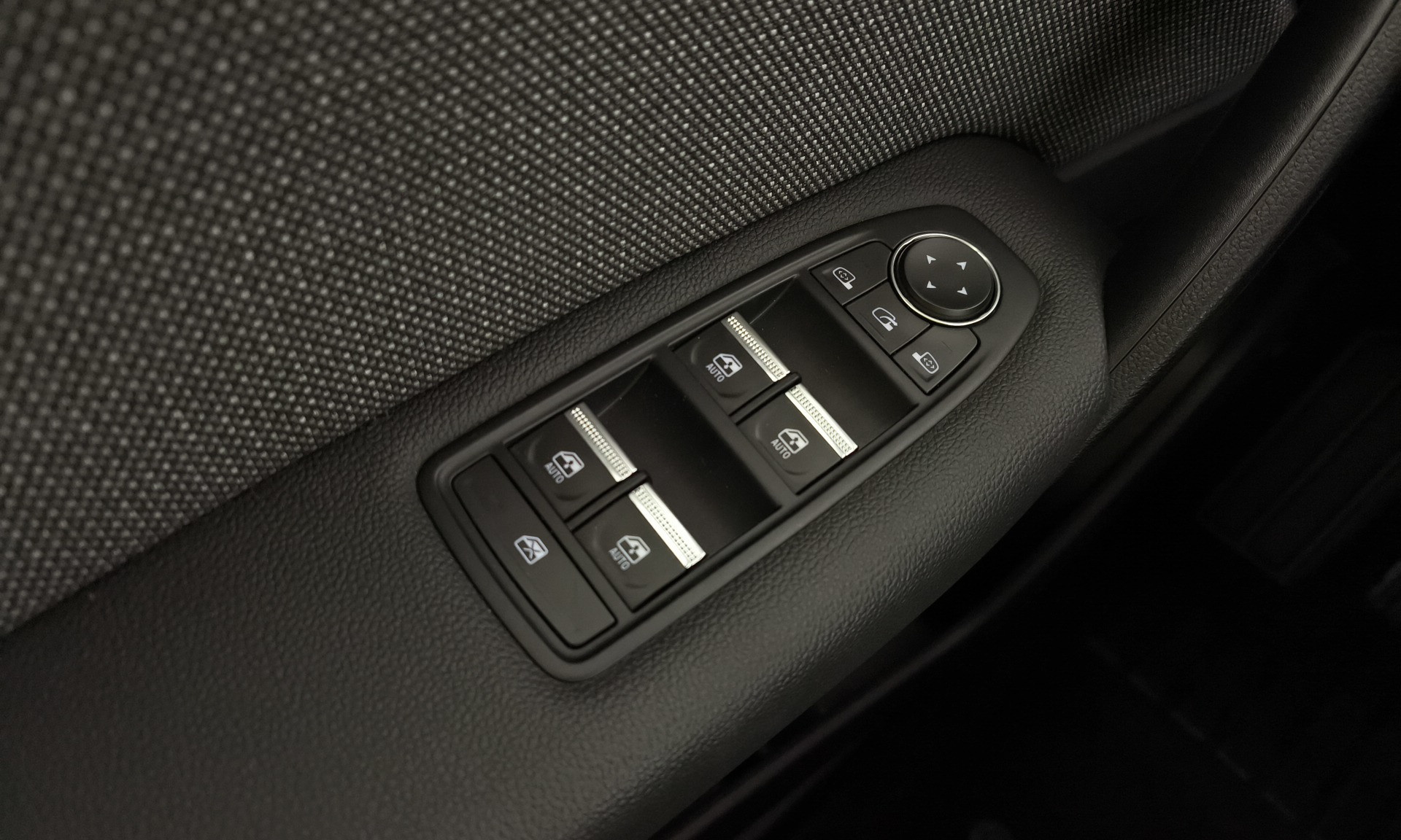 Renault Captur Techno TCe 160 Mild Hybrid EDC 118 kW (160 CV) - 25