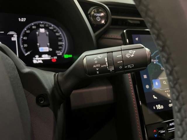 Lexus LBX 1.5 HEV Emotion+ 100 kW (136 CV) Vehículo usado en Madrid - 18