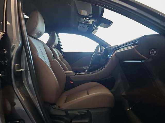 Lexus LBX 1.5 HEV Elegant Plus 100 kW (136 CV) Vehículo usado en Madrid - 6 Lexus LBX 1.5 HEV Elegant Plus 100 kW (136 CV) Vehículo usado en Madrid - 6