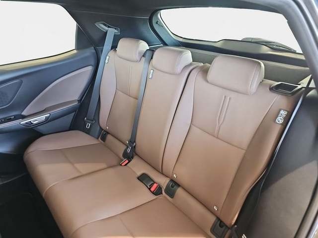 Lexus LBX 1.5 HEV Elegant Plus 100 kW (136 CV) Vehículo usado en Madrid - 11