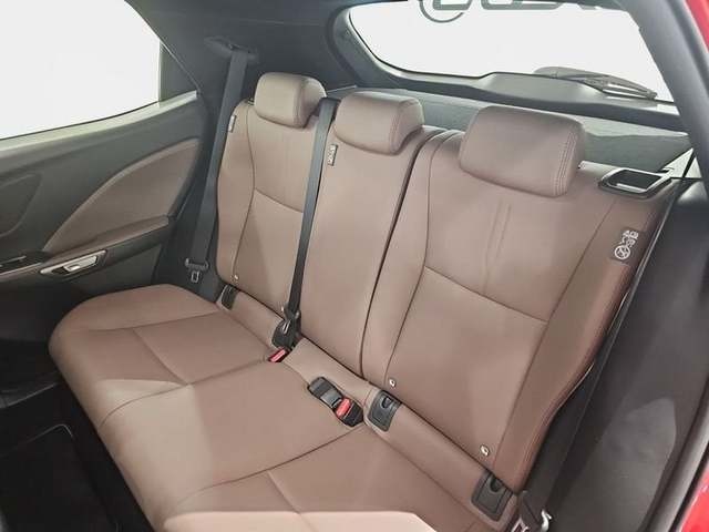 Lexus LBX 1.5 HEV Elegant Plus 100 kW (136 CV) Vehículo usado en Madrid - 9